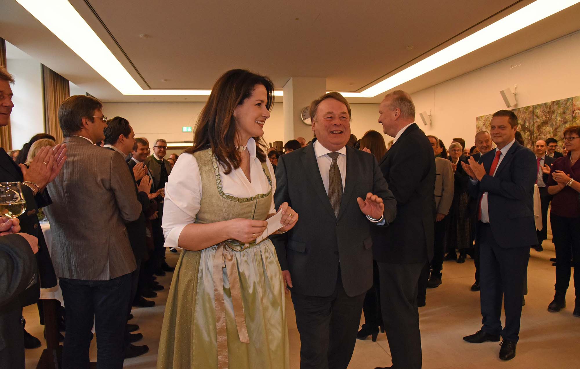 14.32.2018 - bergabe des Ministeramts - 